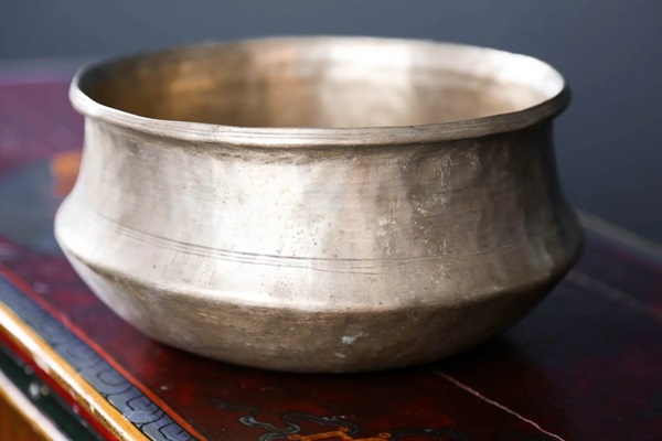 Trapezoid Types of Singing Bowls
